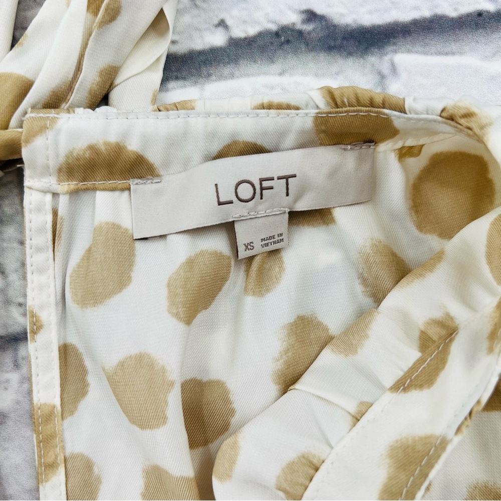 LOFT Polka Dot Shirt Blouse Womans Size XS White Tan Sleeveless Crop - Picture 3 of 7